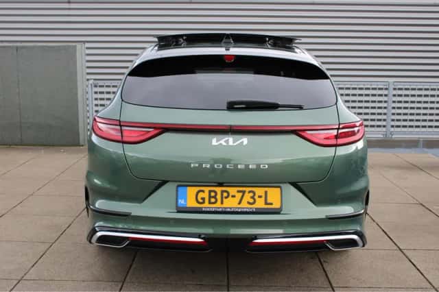 Kia Proceed (2024) thumbnail 7