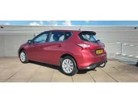 Nissan Pulsar (2015) thumbnail 3