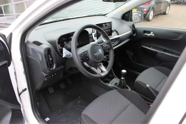 Kia Picanto (2025) thumbnail 14