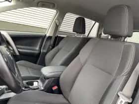 Toyota RAV4 (2016) thumbnail 25
