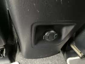 Toyota RAV4 (2016) thumbnail 49