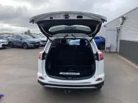 Toyota RAV4 (2016) thumbnail 7