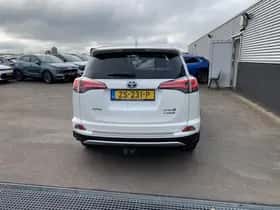 Toyota RAV4 (2016) thumbnail 62