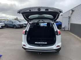 Toyota RAV4 (2016) thumbnail 63