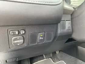 Toyota RAV4 (2016) thumbnail 78