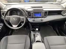 Toyota RAV4 (2016) thumbnail 82