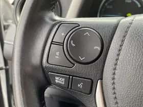 Toyota RAV4 (2016) thumbnail 85