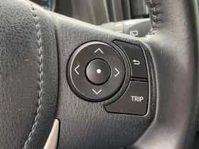 Toyota RAV4 (2016) thumbnail 86