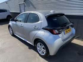 Toyota Yaris (2022) thumbnail 5