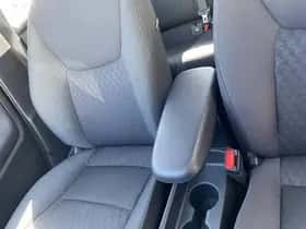 Toyota Yaris (2022) thumbnail 90