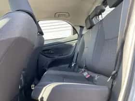 Toyota Yaris (2022) thumbnail 93
