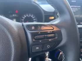 Kia Picanto (2023) thumbnail 9