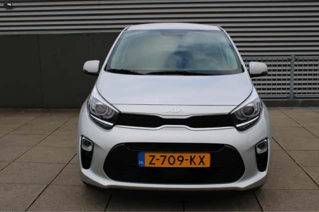 Kia Picanto (2024) thumbnail 3