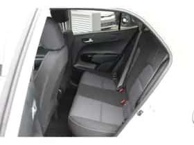 Kia Picanto (2025) thumbnail 15