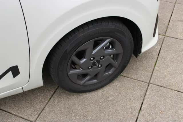 Kia Picanto (2025) thumbnail 9