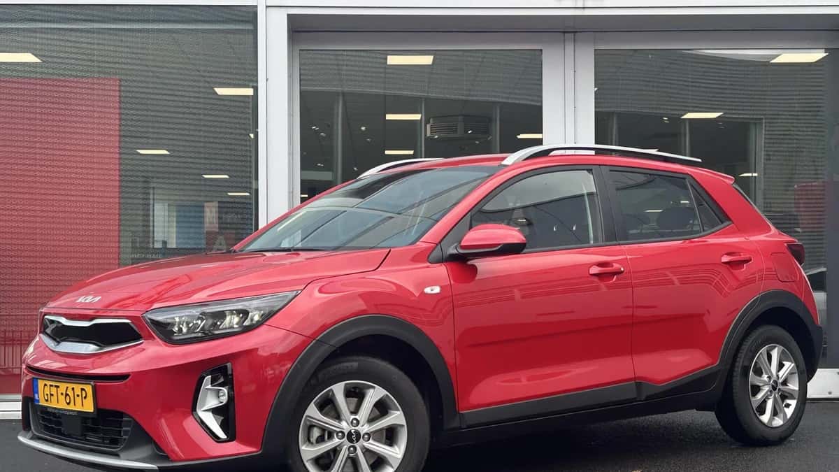 Kia Stonic (2024) — foto 1