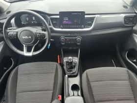 Kia Stonic (2024) thumbnail 9