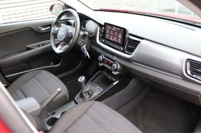 Kia Stonic (2024) thumbnail 11