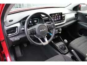 Kia Stonic (2024) thumbnail 17