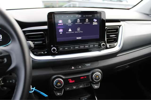 Kia Stonic (2024) thumbnail 23