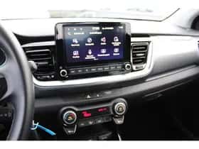 Kia Stonic (2024) thumbnail 54