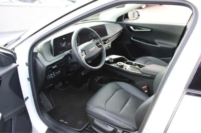 Kia EV6 (2022) thumbnail 22