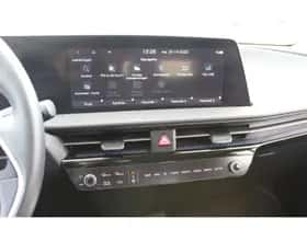 Kia EV6 (2022) thumbnail 34