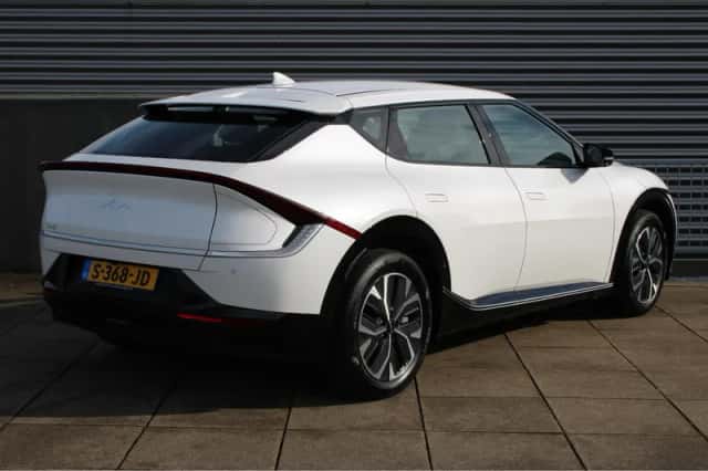 Kia EV6 (2022) thumbnail 7