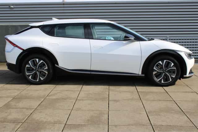 Kia EV6 (2022) thumbnail 8