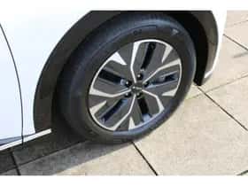 Kia EV6 (2022) thumbnail 9