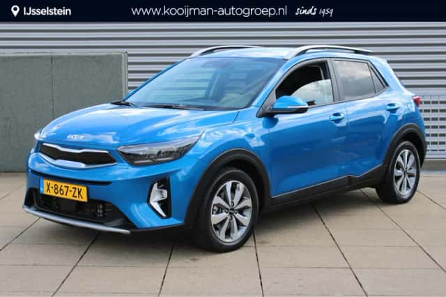 Kia Stonic (2024) thumbnail 1