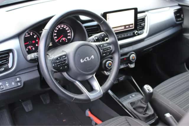 Kia Stonic (2024) thumbnail 10