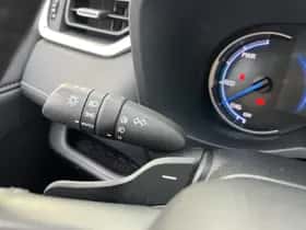 Toyota RAV4 (2021) thumbnail 24