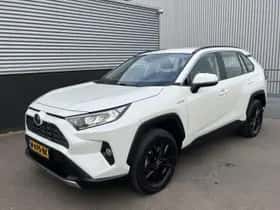 Toyota RAV4 (2021) thumbnail 4