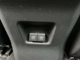 Toyota RAV4 (2021) thumbnail 42