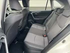 Toyota RAV4 (2021) thumbnail 89