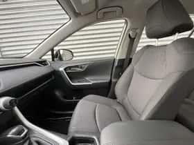 Toyota RAV4 (2021) thumbnail 91