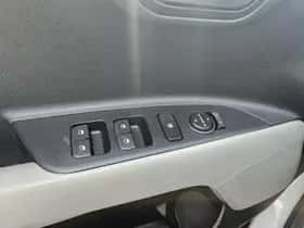 Kia Stonic (2020) thumbnail 14