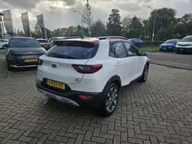 Kia Stonic (2020) thumbnail 36