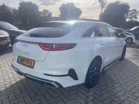 Kia Proceed (2024) thumbnail 3