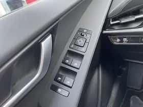 Kia Niro (2024) thumbnail 46