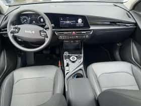 Kia Niro (2024) thumbnail 11