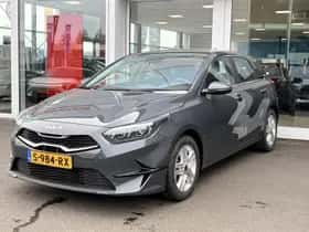 Kia Ceed (2023) thumbnail 3