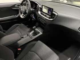 Kia Ceed (2023) thumbnail 33