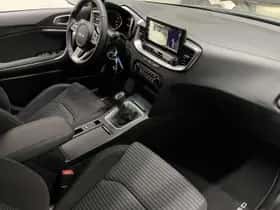 Kia Ceed (2023) thumbnail 10