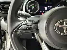 Toyota Yaris-cross (2024) thumbnail 8