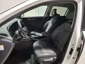 Kia Niro (2023) thumbnail 26