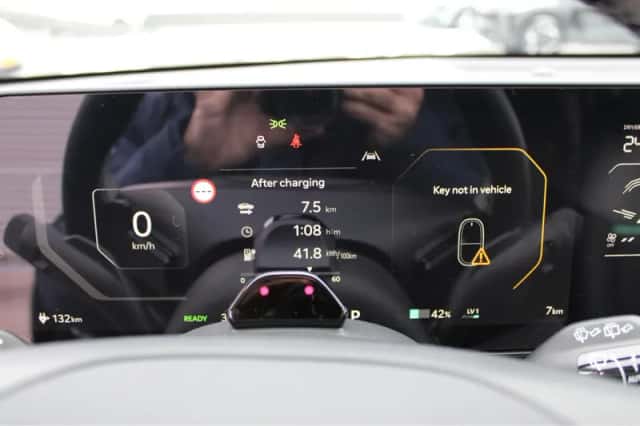 Kia EV4 (2025) thumbnail 17