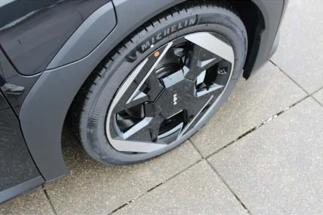 Kia EV4 (2025) thumbnail 9