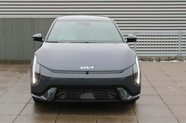 Kia EV4 (2026) thumbnail 2